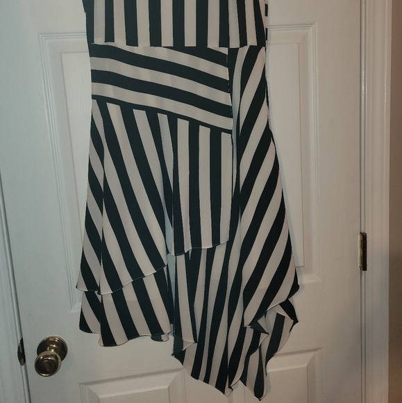 Vince Camuto Asymmetrical  Hem dress, Size 10, Good condition - Picture 2 of 6
